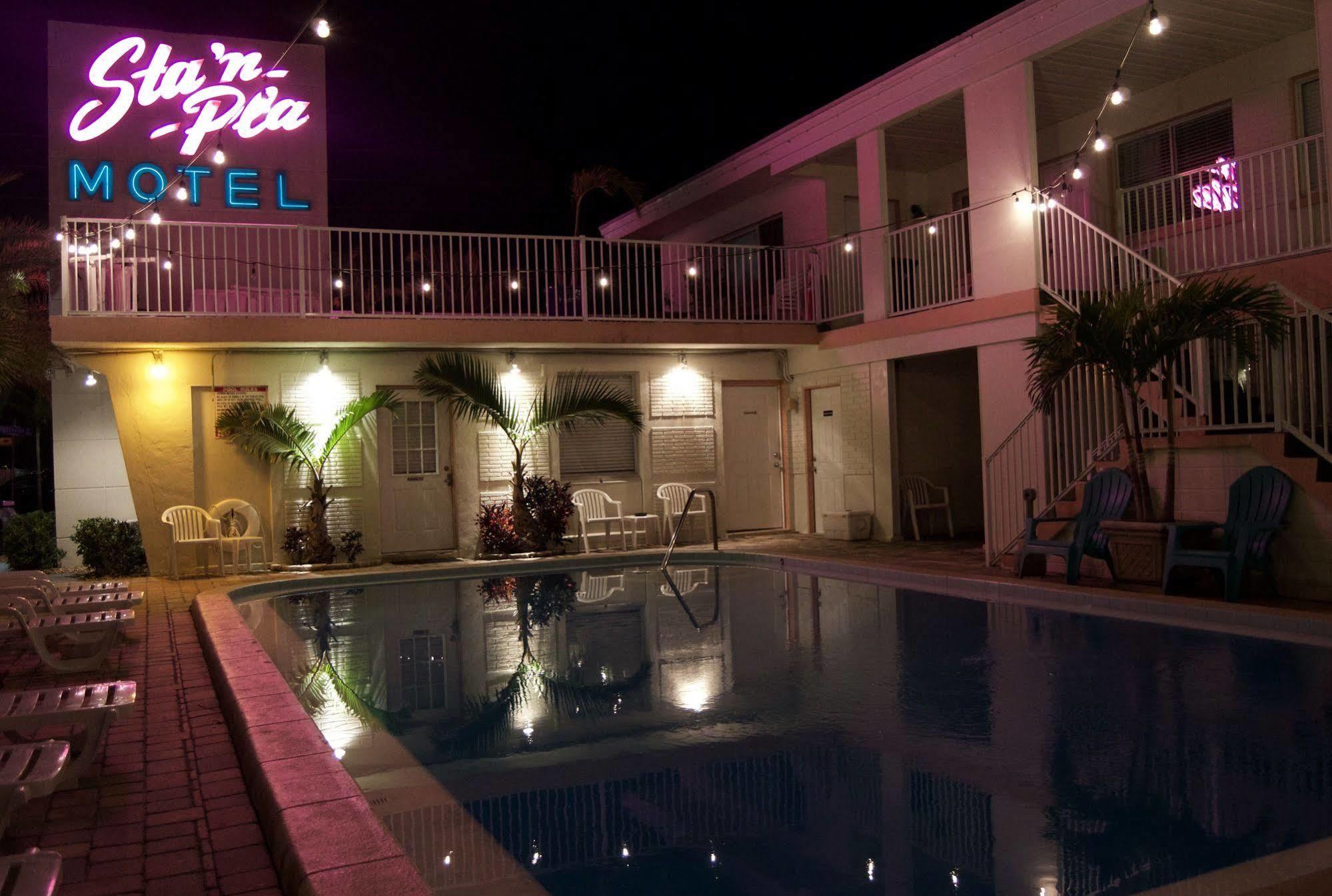 Sta N Pla Motel Clearwater Beach Extérieur photo