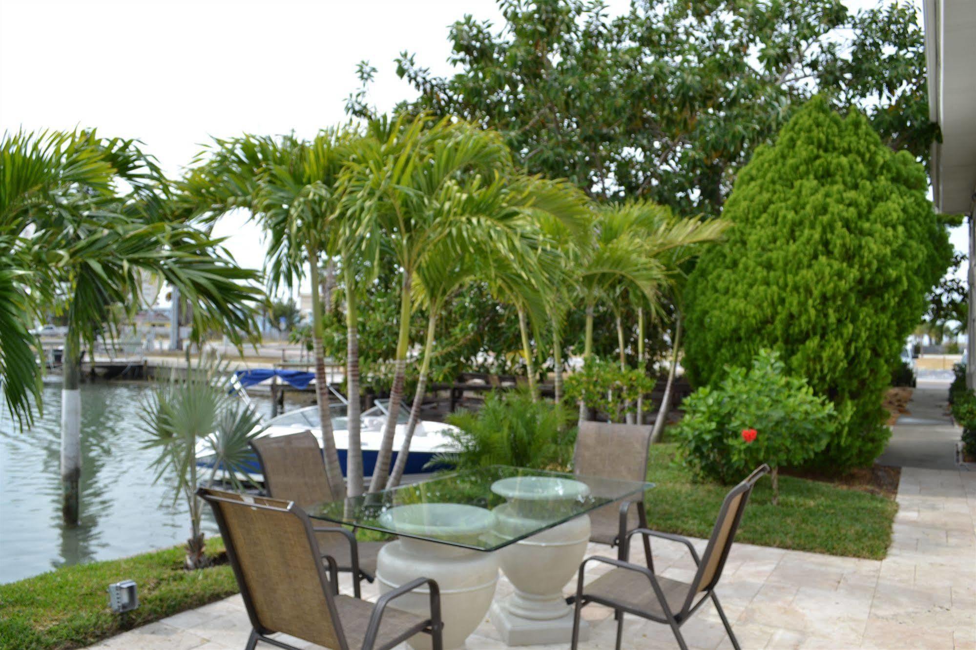 Sta N Pla Motel Clearwater Beach Extérieur photo