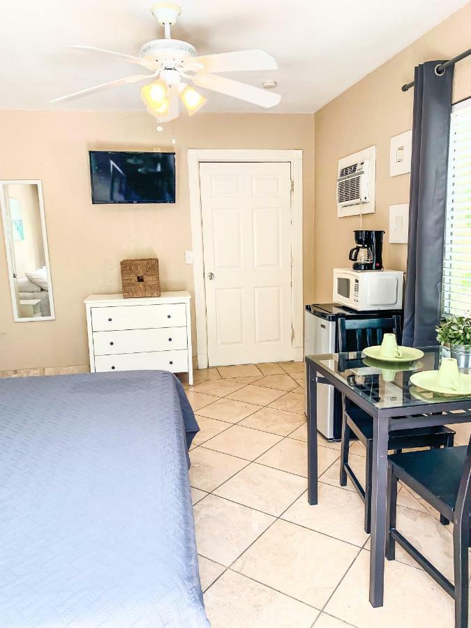 Sta N Pla Motel Clearwater Beach Extérieur photo