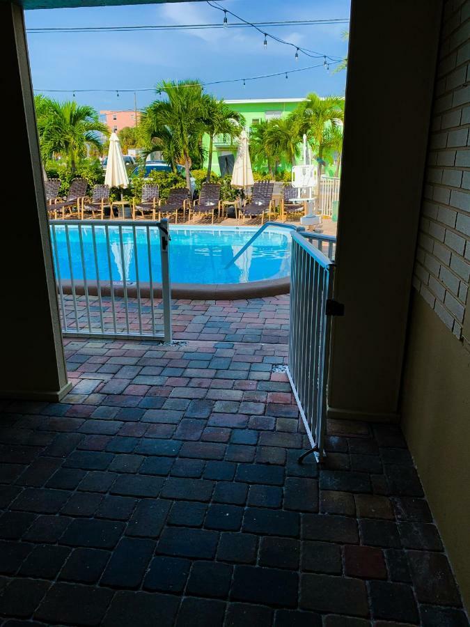 Sta N Pla Motel Clearwater Beach Extérieur photo